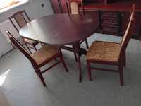 Stół.rozkładany i krzesła