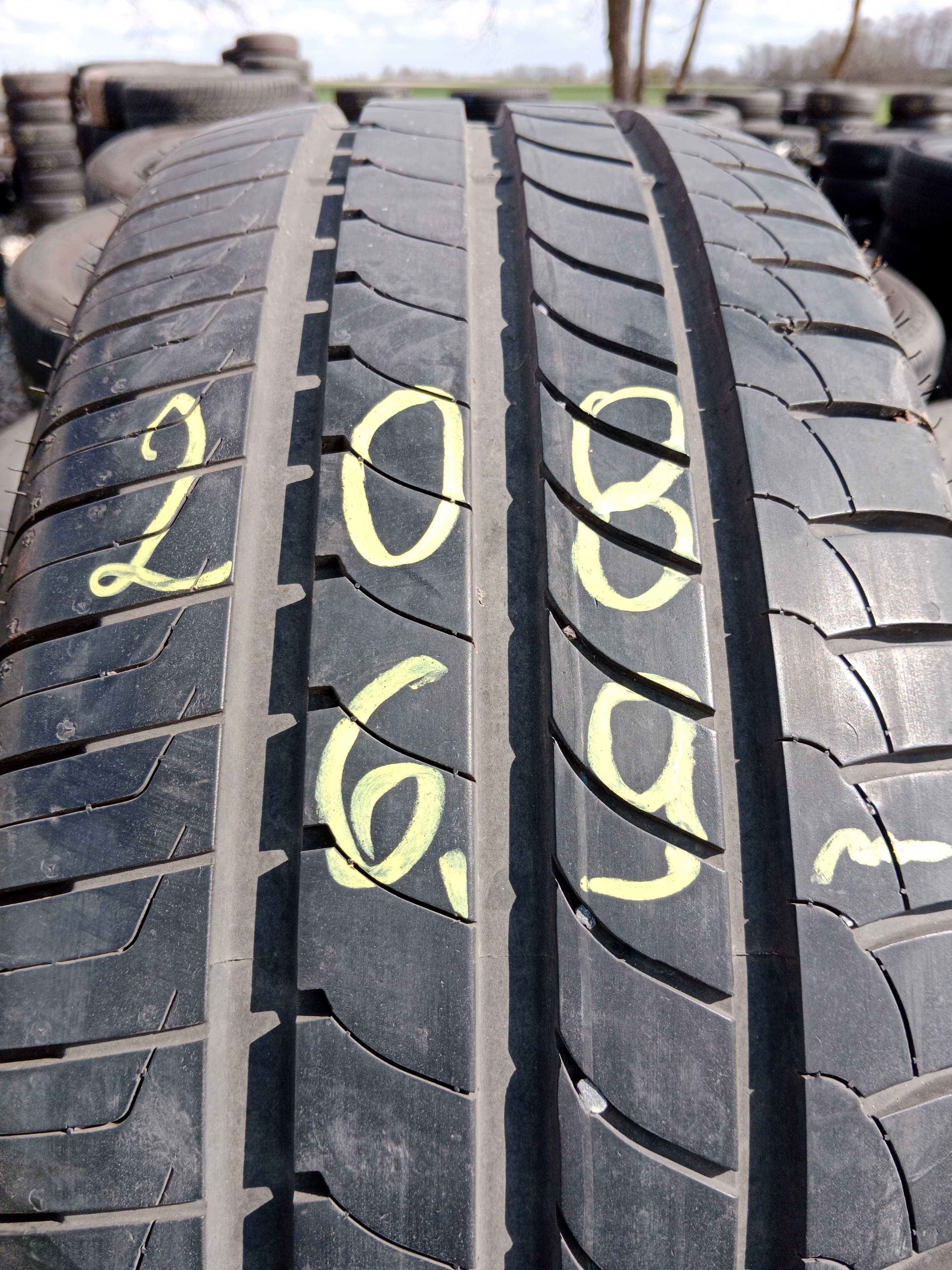 Opona używana letnia 205/55R16 Goodyear Efficient Grip 1szt.