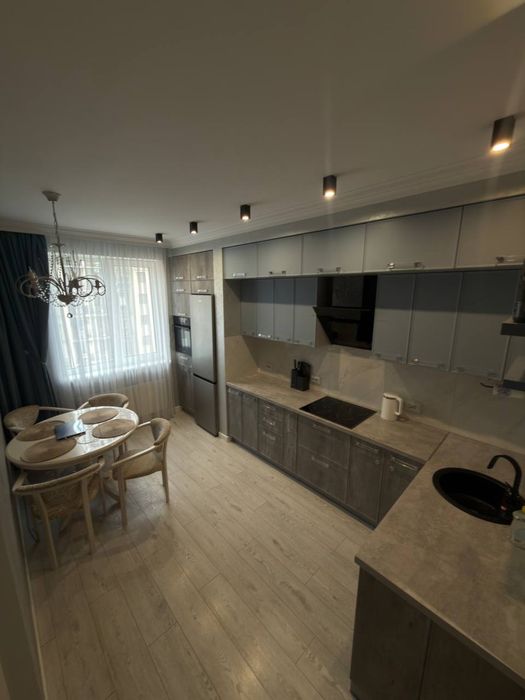 3-комнатная квартира с видом на море в 40 Жемчужине (Кадор), 82 мг