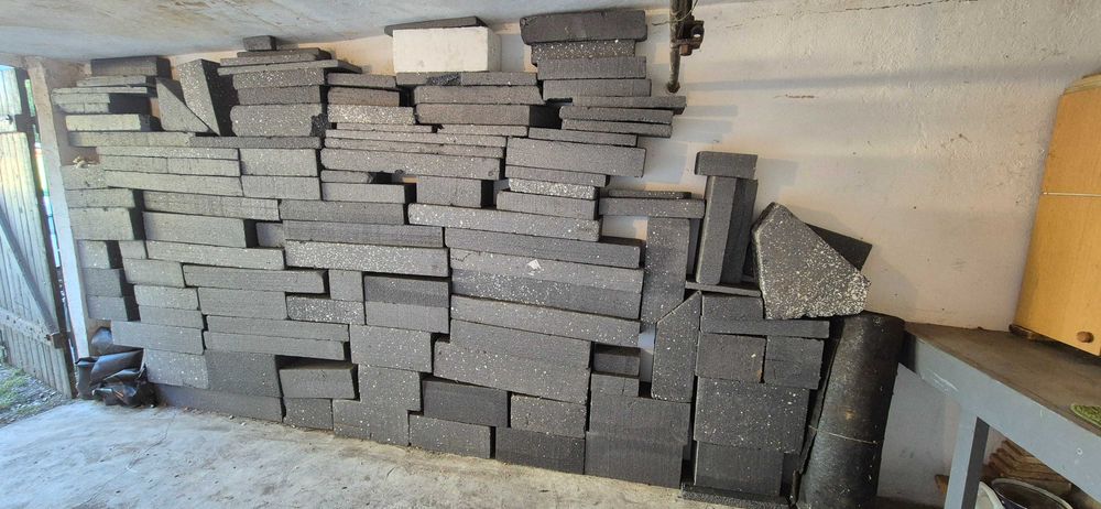 Styropian 20cm szary, kawałki, oddam za darmo