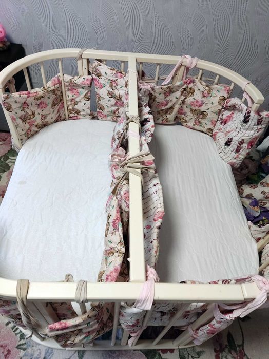 Дитяче ліжко трансформер для двійні, овальне