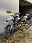 Husqvarna 125 não matrículada