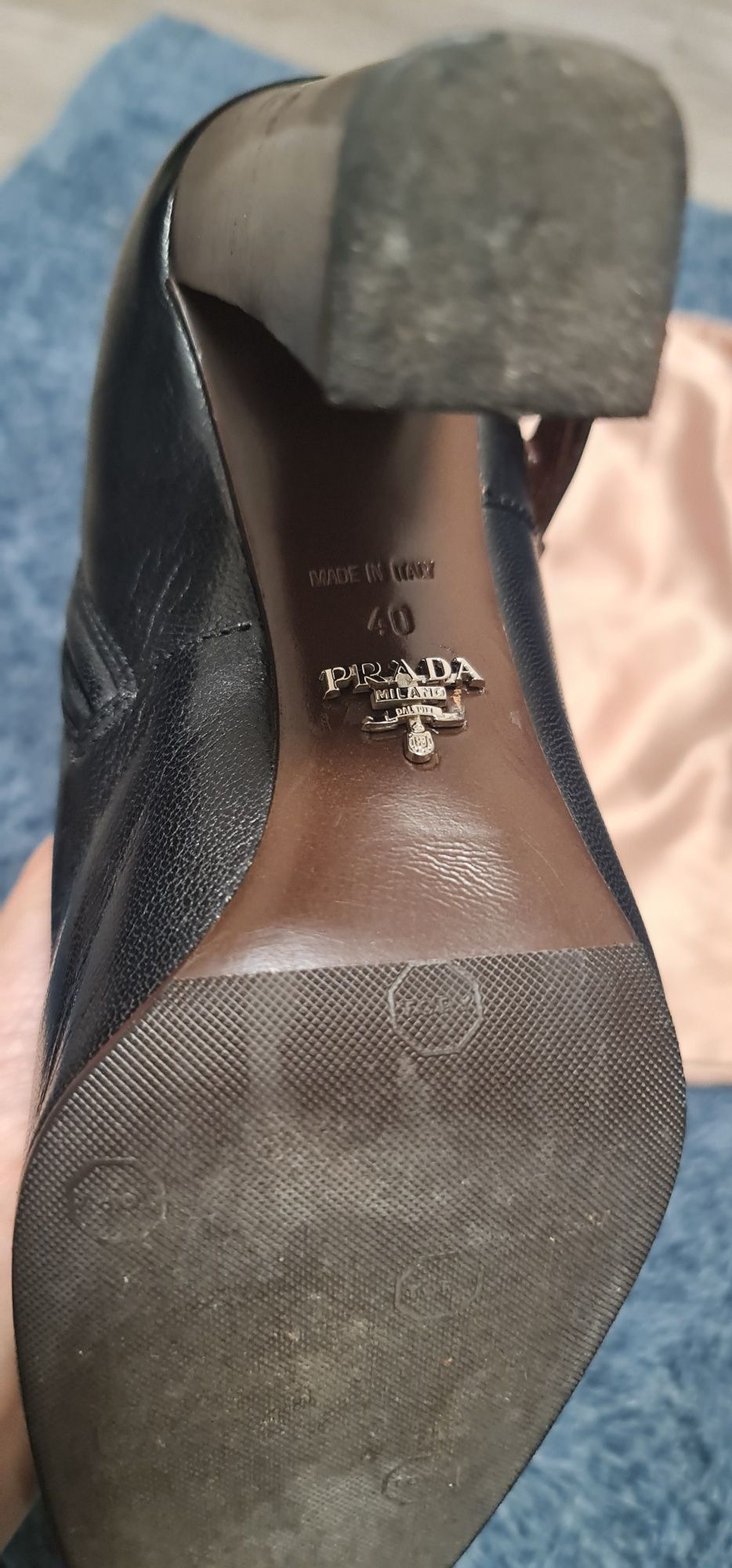 Prada ботинки оригінал