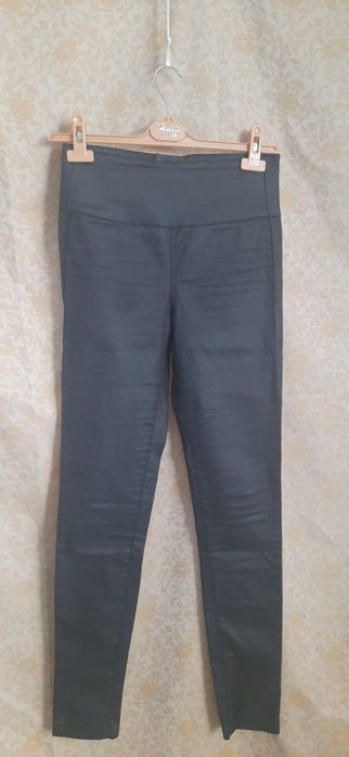 Spodnie woskowane Pieces rozm. XS