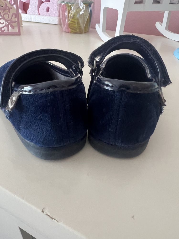 Sapatos Victoria azuis - tamanho 22