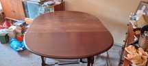 Mesa de sala dobrável.