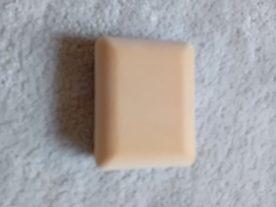 Pudełko na pierścionek/obrączki kremowe