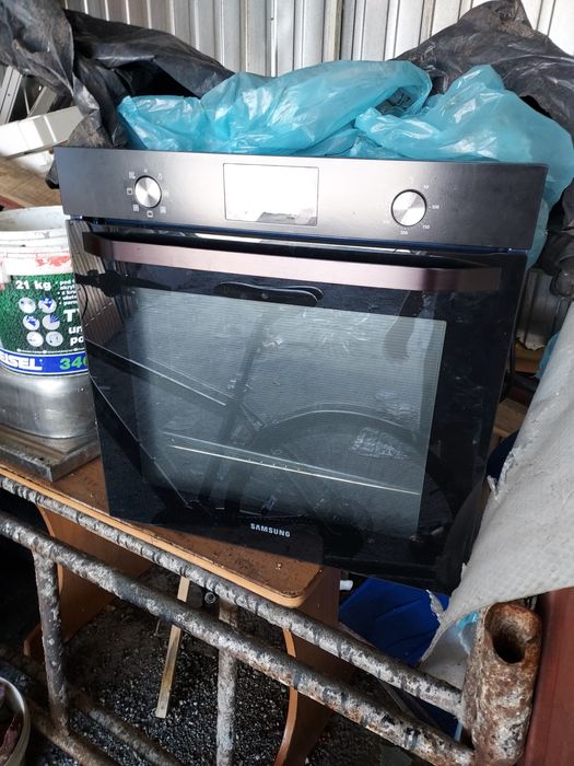 Drzwi piekarnika Samsunga