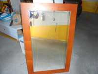 espelho em madeira para venda com 80cm por 1,25cm