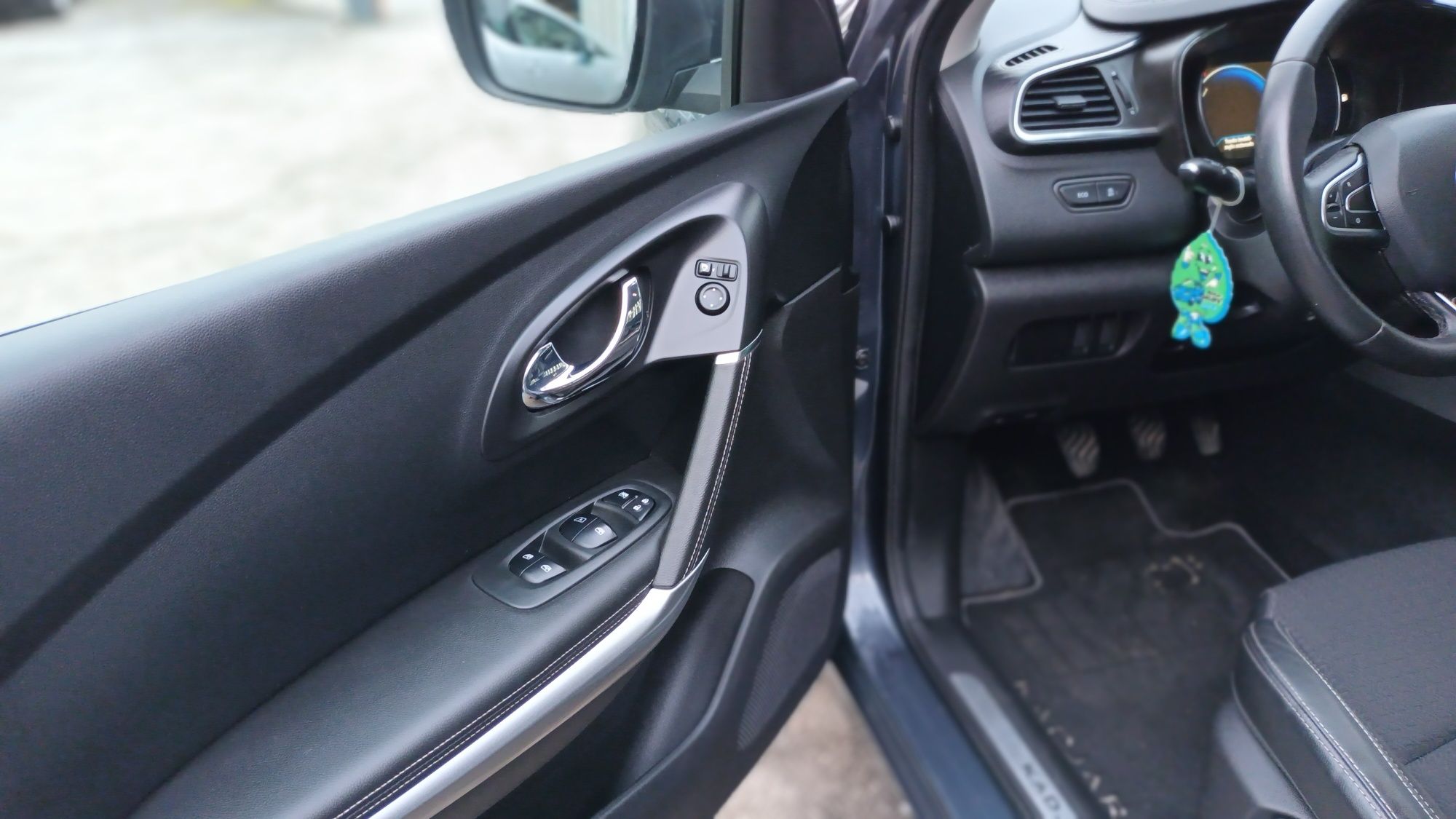 Renault Kadjar. Com muitos extras