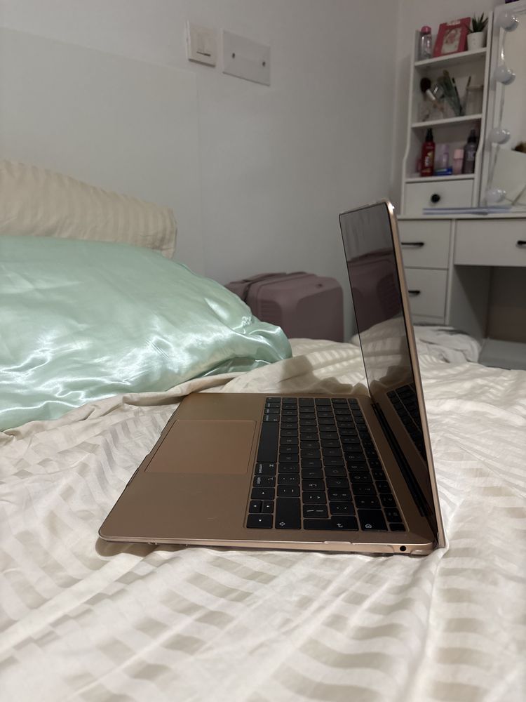 Macbook Air 13” 2019