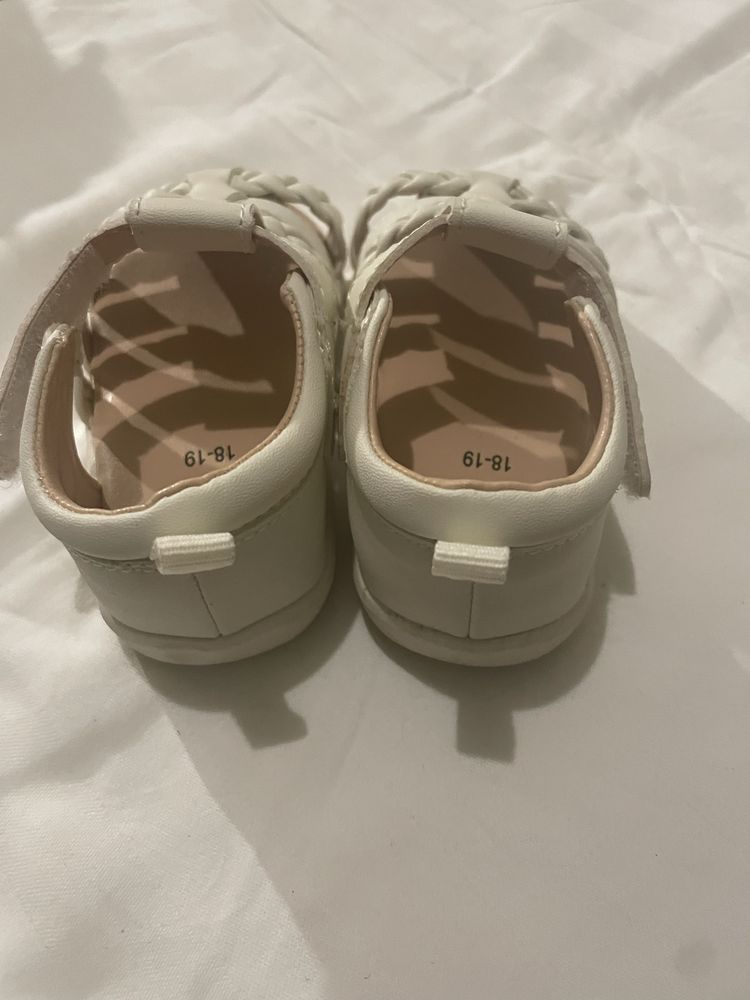 Сандали для дівчинки h&m