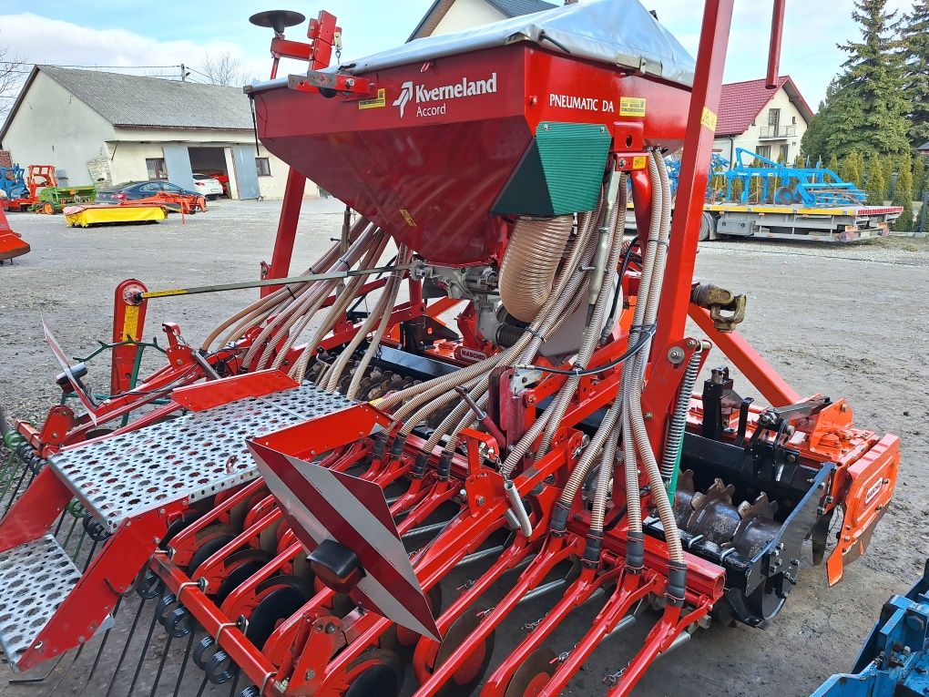 Agregat uprawowo-siewny 3m talerzowy Maschio +Accord stan bdb
