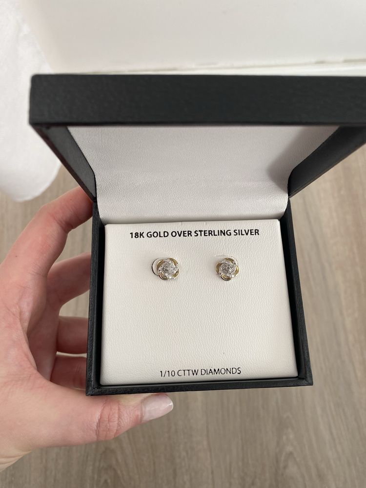 Macy’s kolczyki z diamentami pozłacane