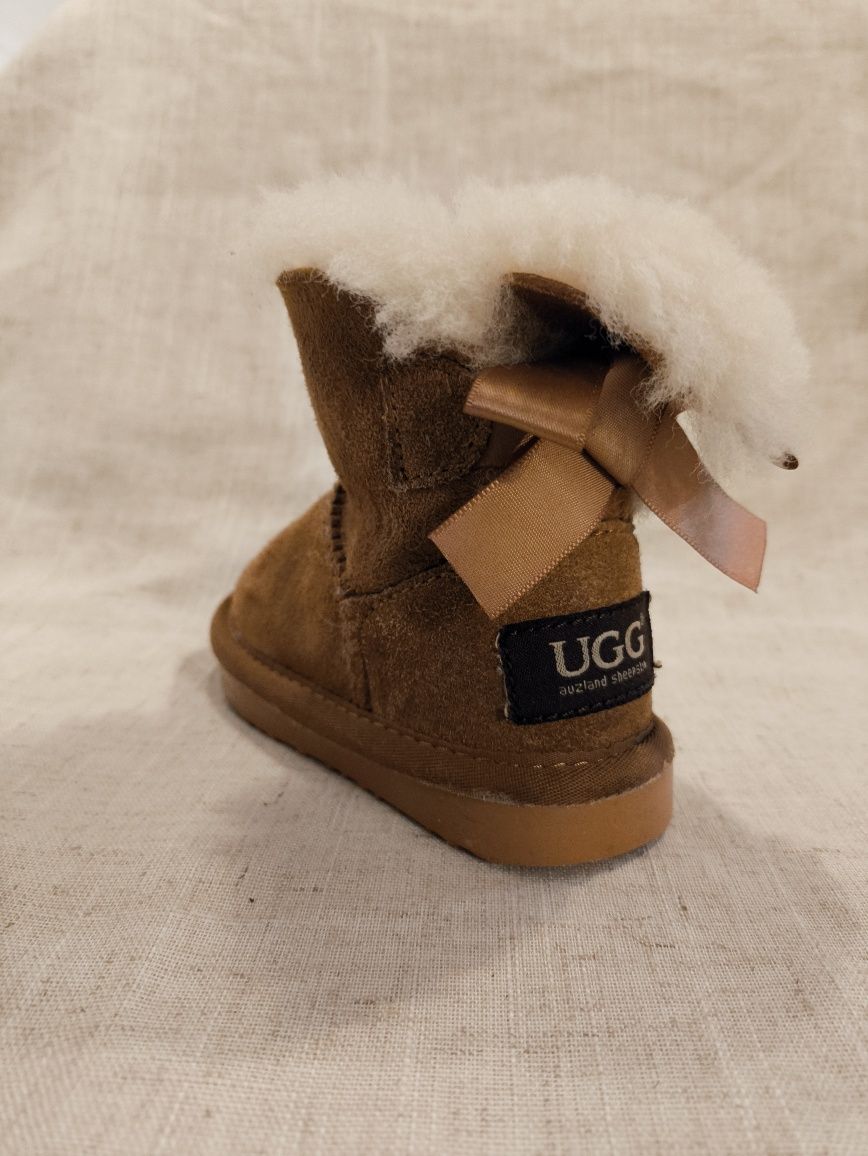 UGG au 5 6 bezowe orginalne z kokardka sniegowce buty zimowe
