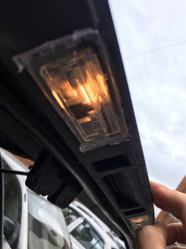 Кнопка багажника BMW E53 Е83 X5 X3 (планка відкриття e53 e83)