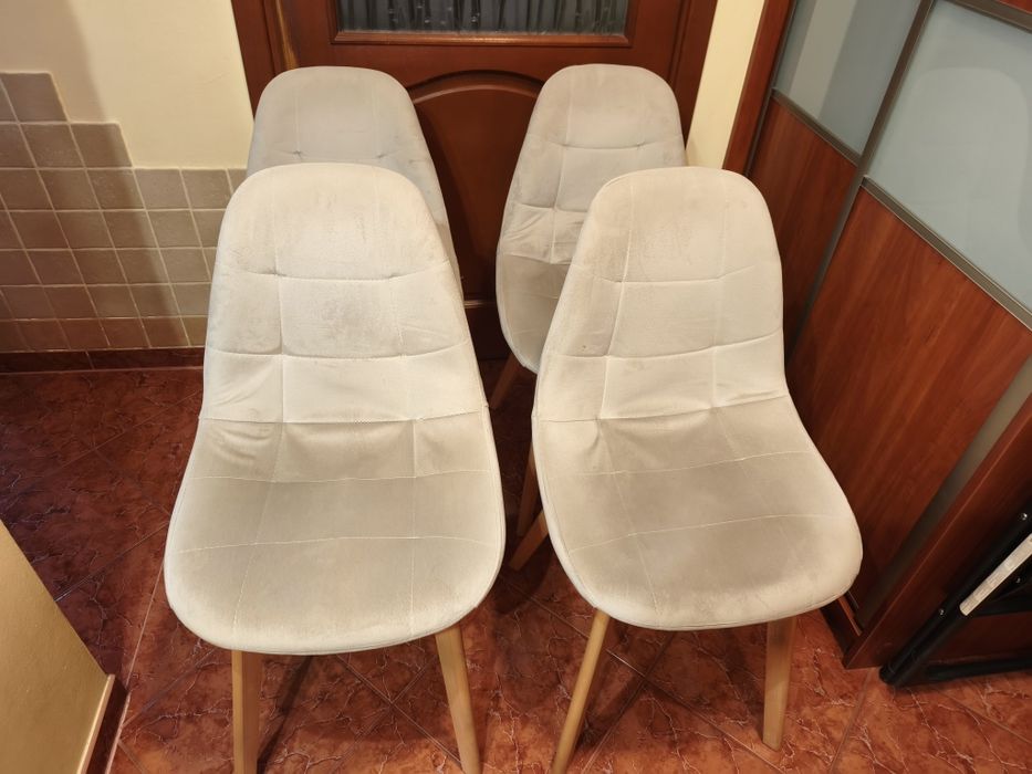 Krzesło skandynawskie tapicerowane pikowane do kuchni salonu beżowe