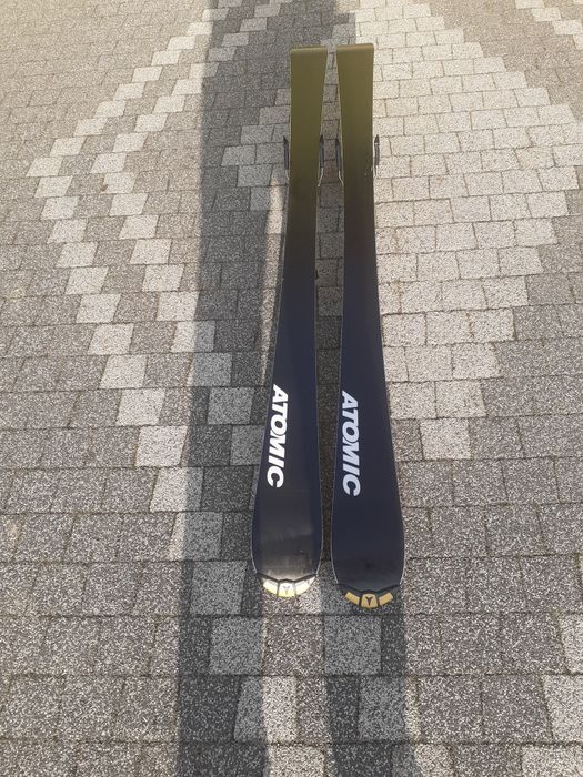 Narty zjazdowe Atomic metron B5i