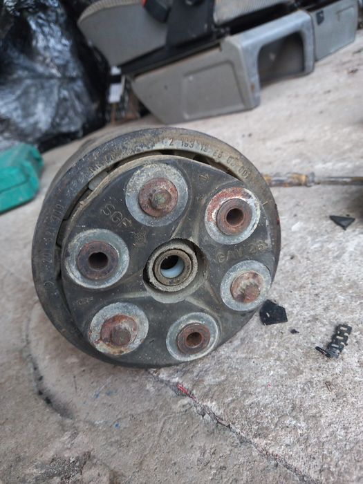 Vw t4 syncro guma walu tyl tlumik drgan