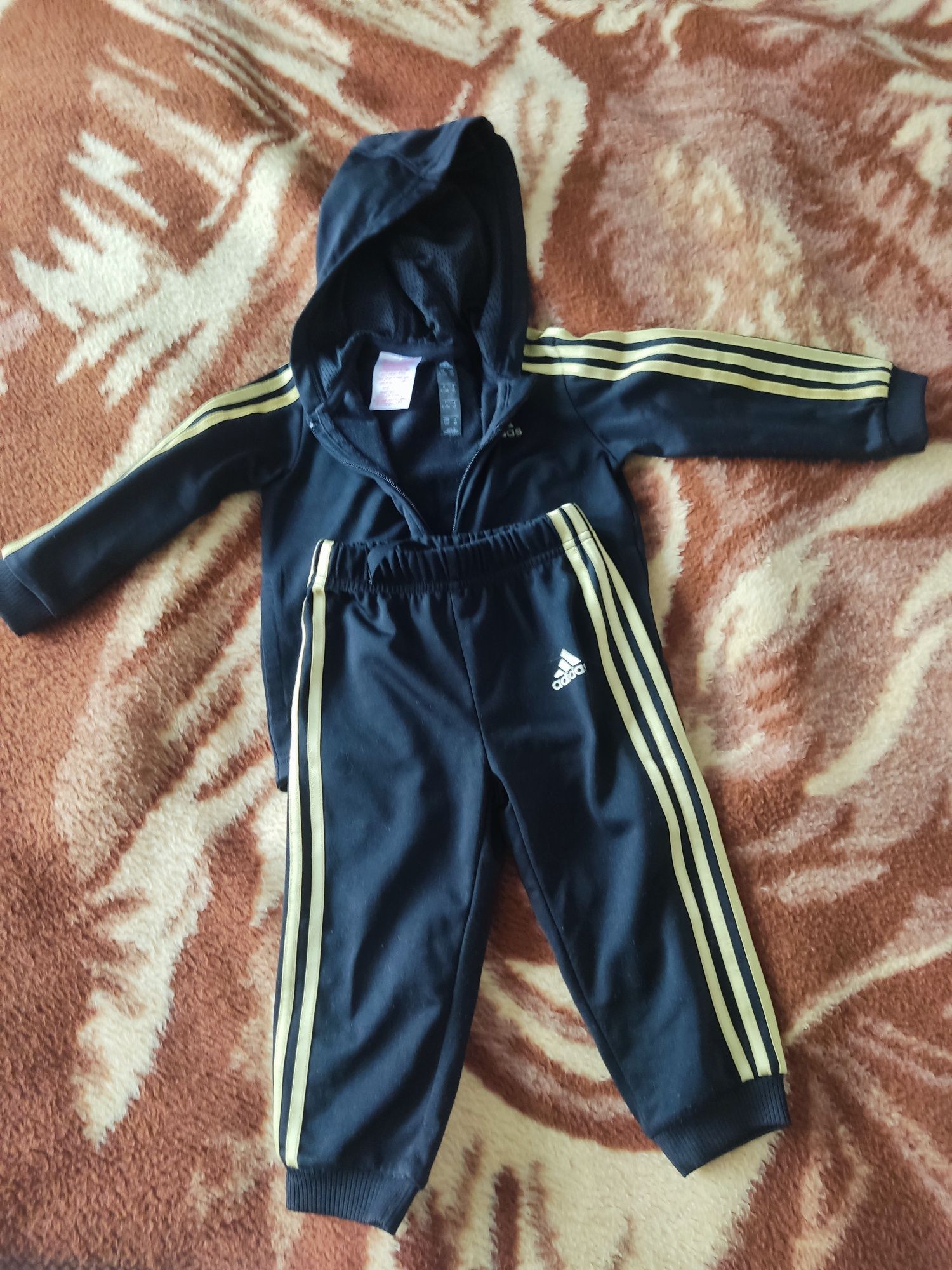 Sprzedam dres adidas 80