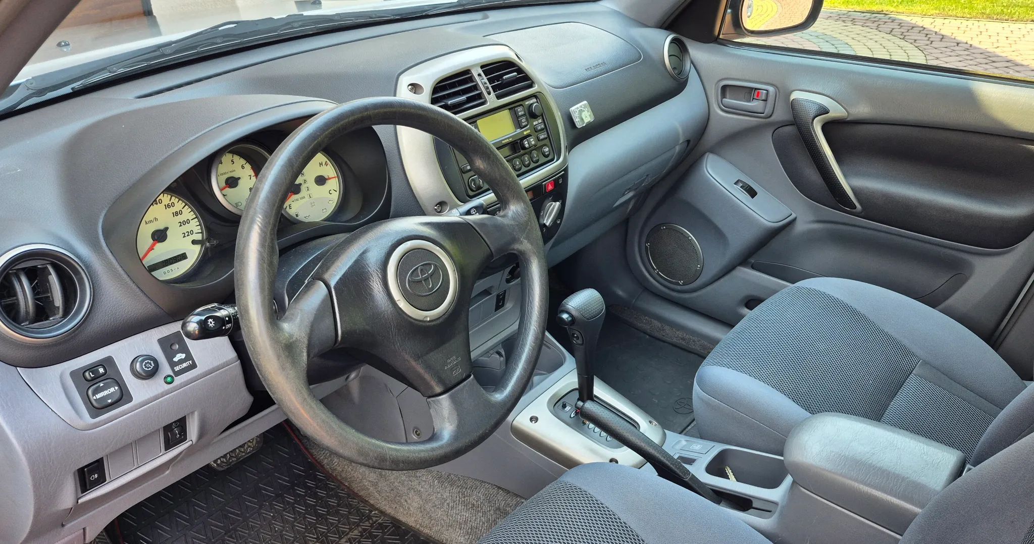 Toyota RAV4 2.0 150KM 4x4 Automat*Klima*2kpl kół*Hak*Serwis*Niemcy