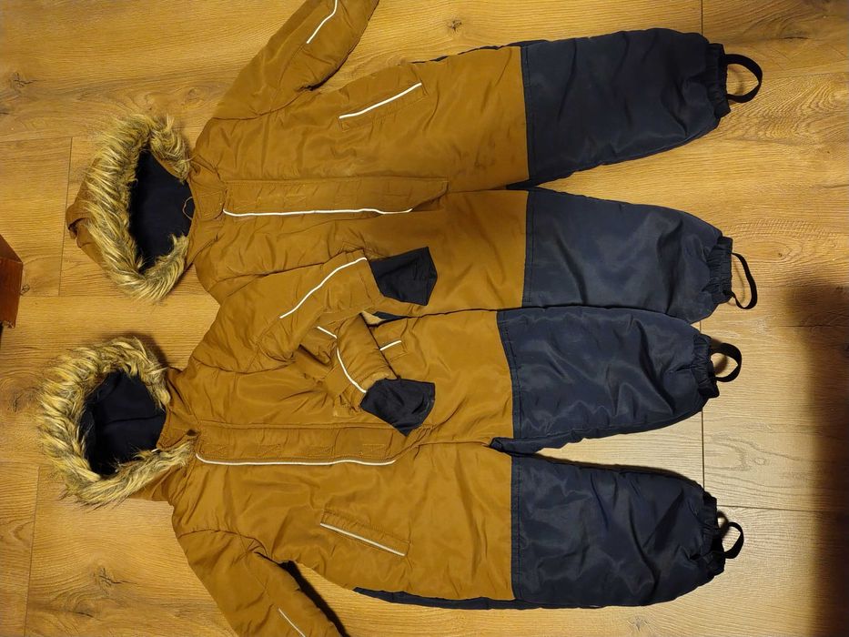 Kombinezony dla bliźniaków roz 98