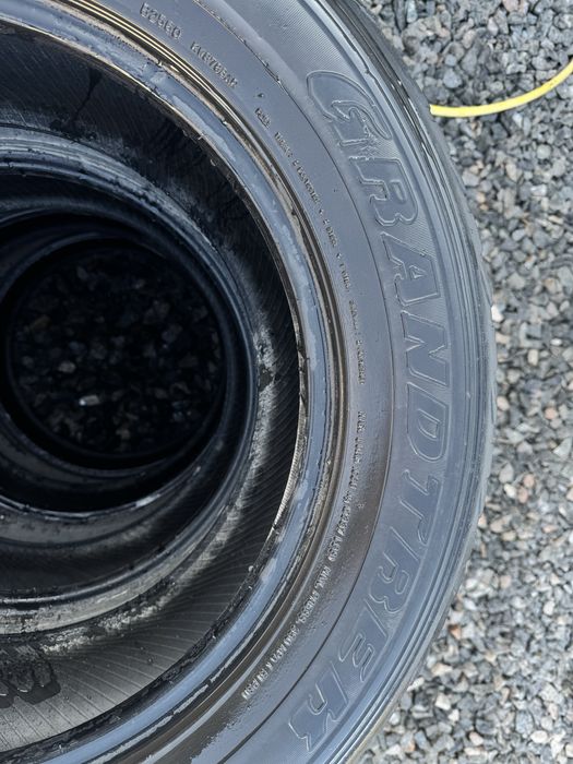 Dunlop 265/60/18 grandtrek