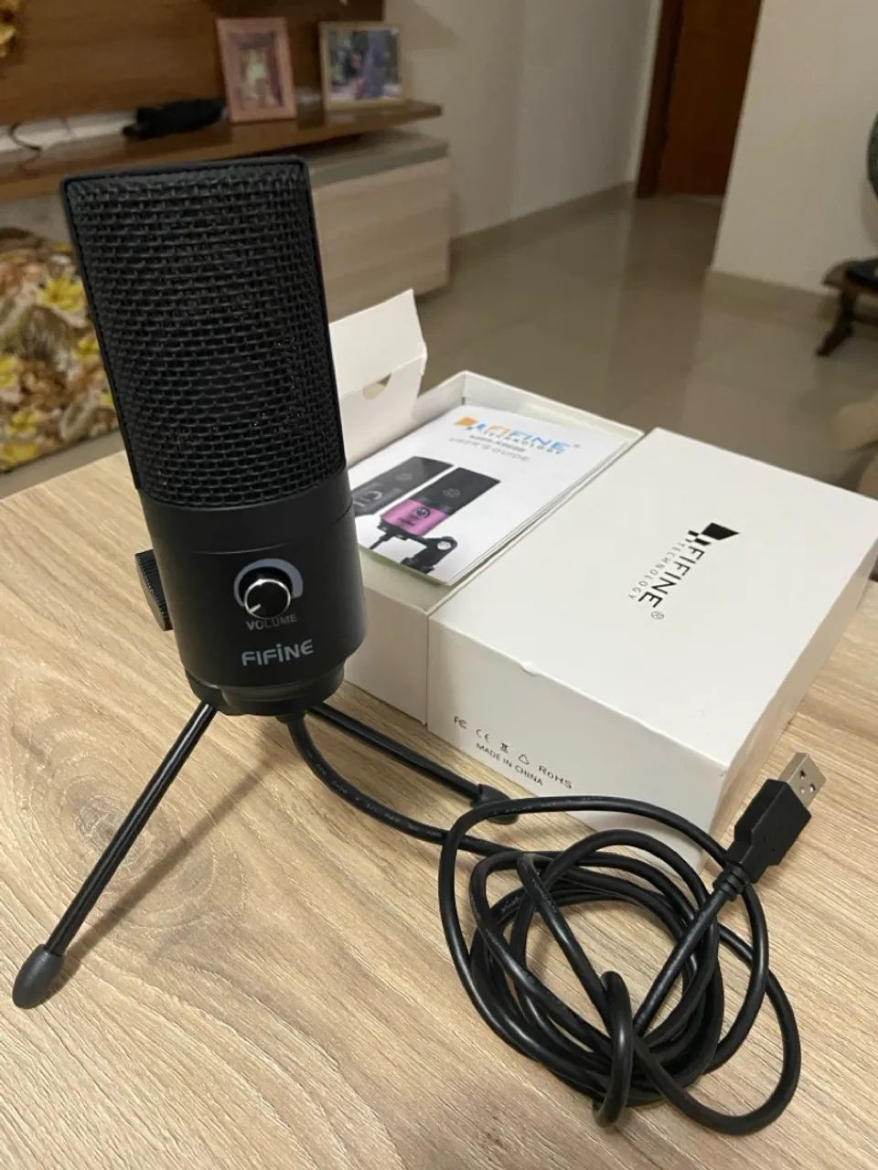 Микрофон Fifine K669B Студийный