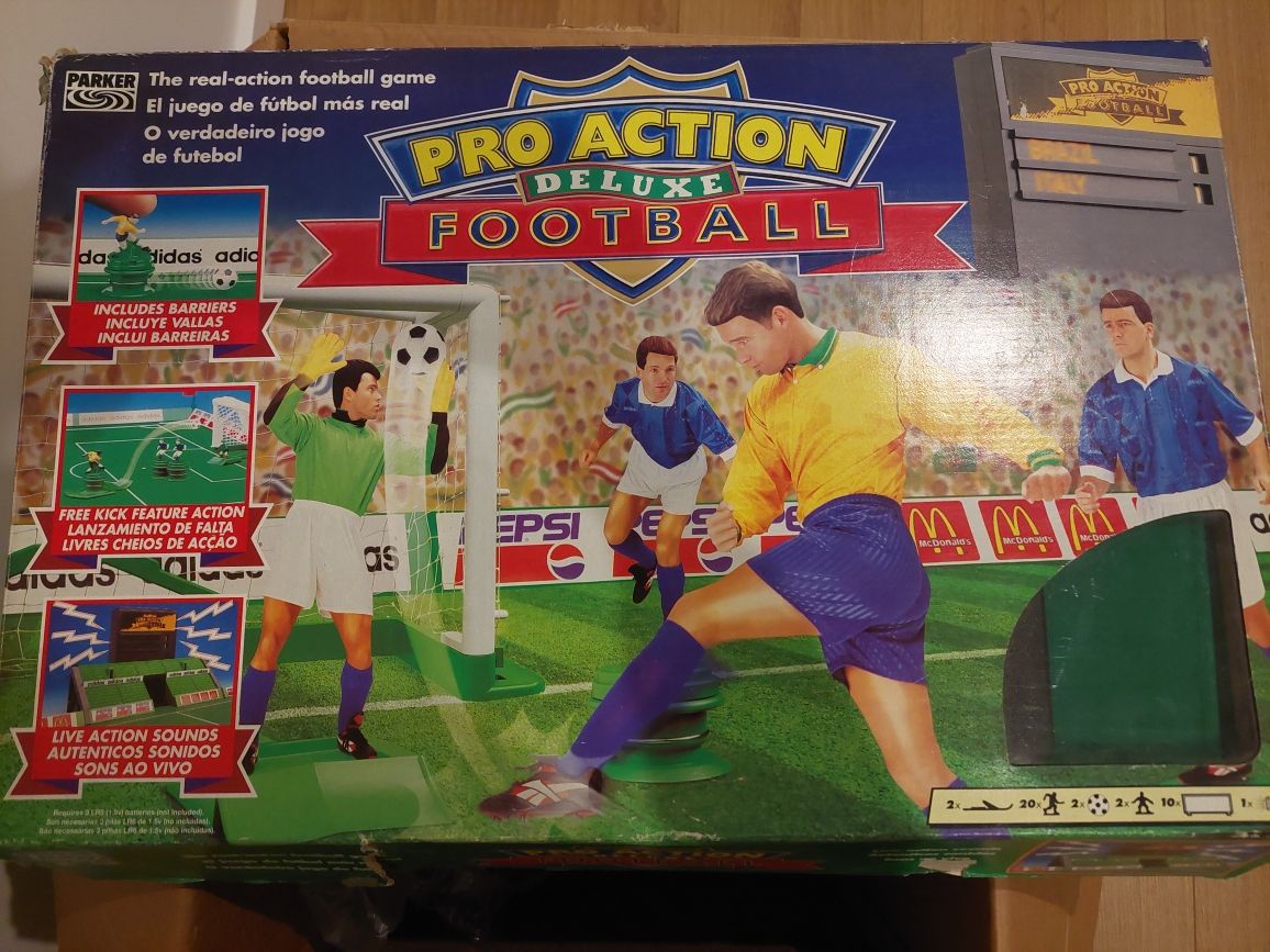 PRO ACTION FOOTBALL - Jogo de mesa - Boardgame Magnetico