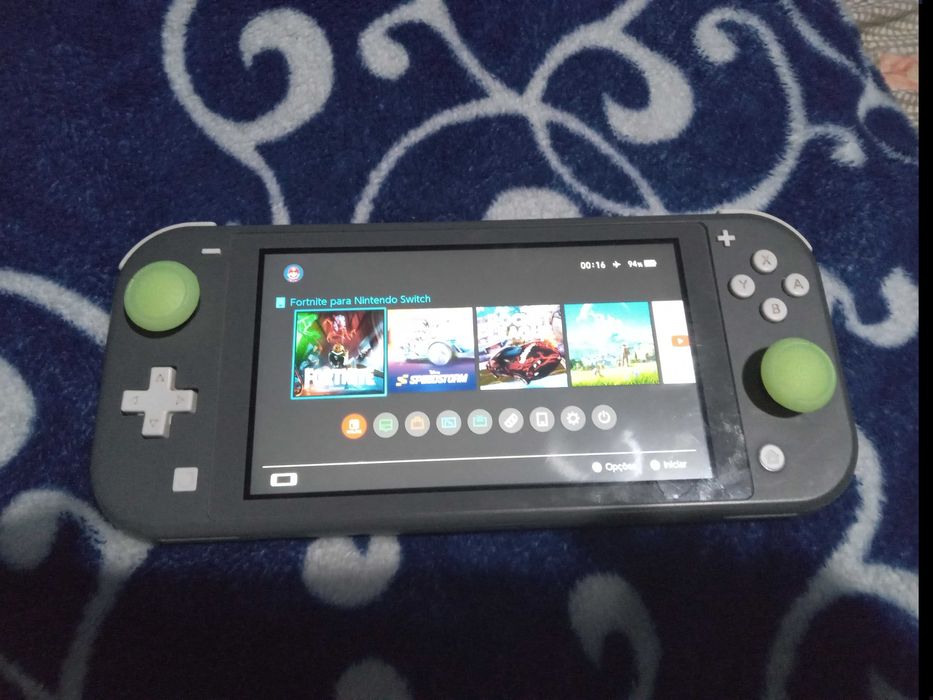 Troco Nintendo Switch lite por Playstation 4