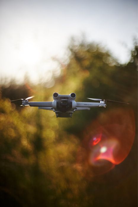 Dron DJI Mini 3 Pro + kontroler RC (z ekranem) w super stanie