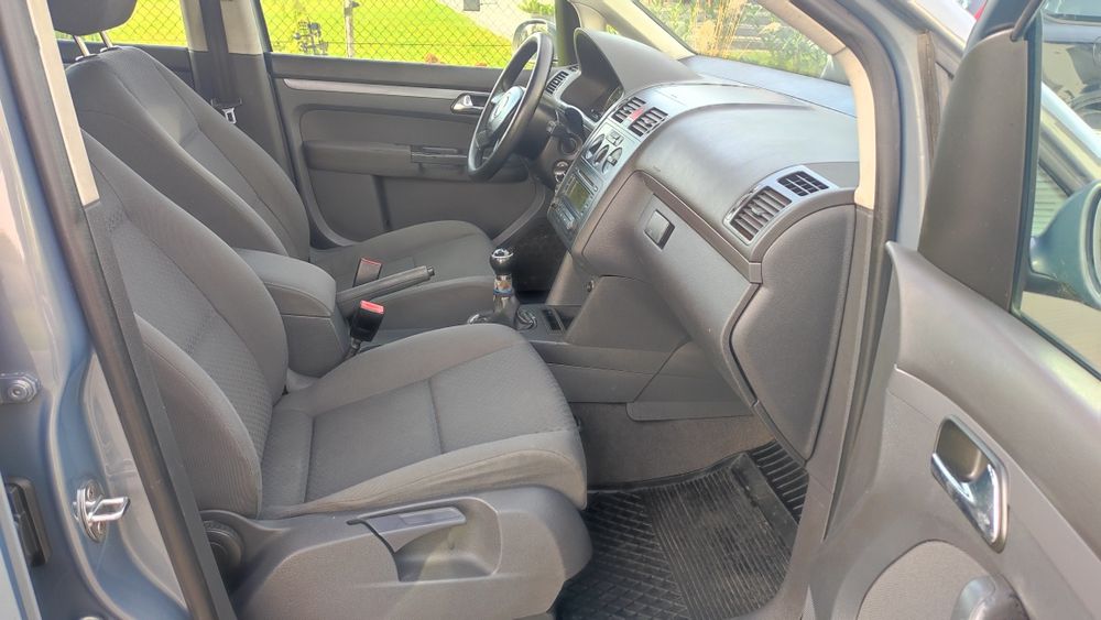 VW Touran 1.9 TDI 90 kM_ Zadbany