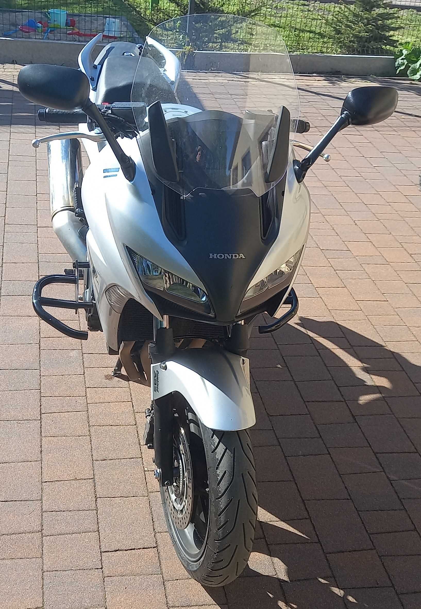 Motocykl Honda CBF1000