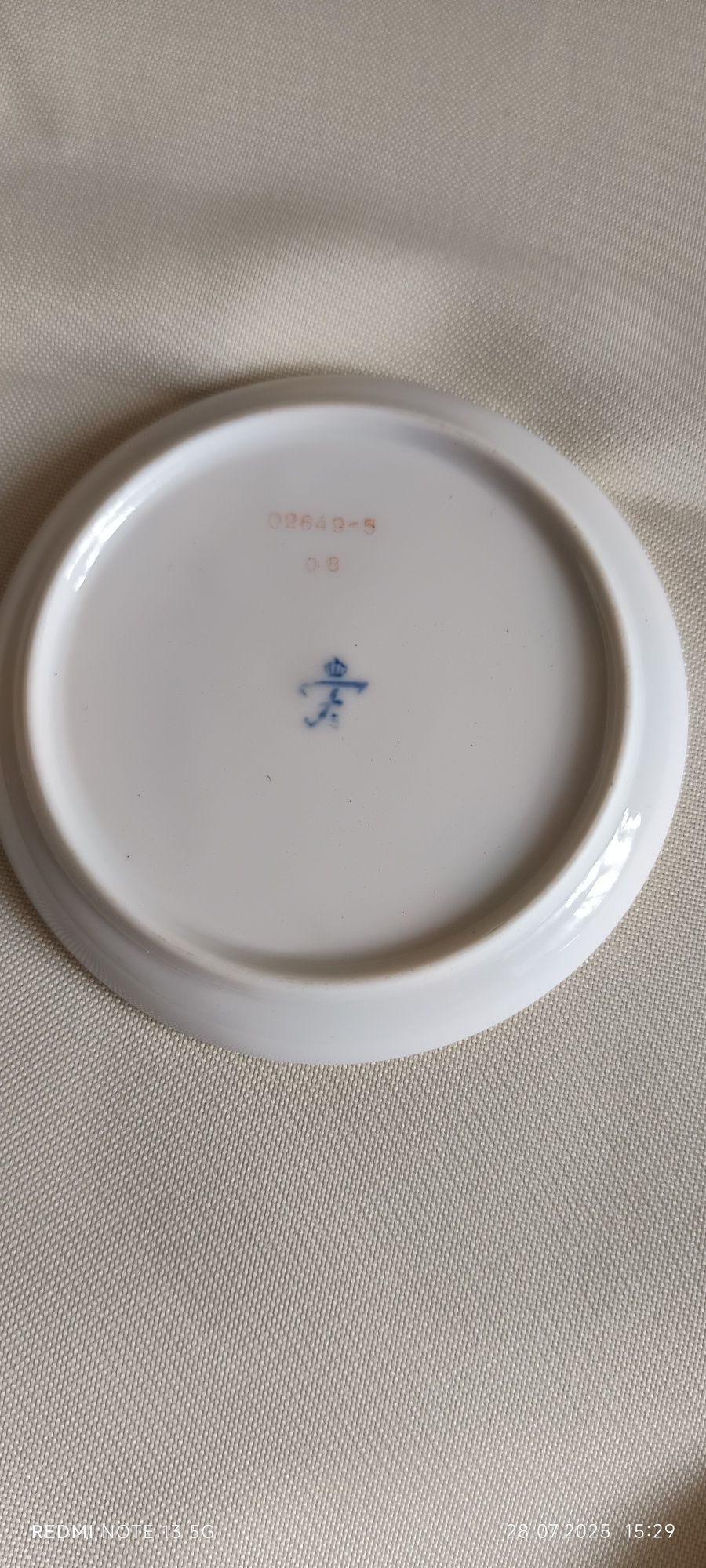 Talerzyki porcelanowe, miniatury, 6 sztuk, Fürstenberg, z ptakami
