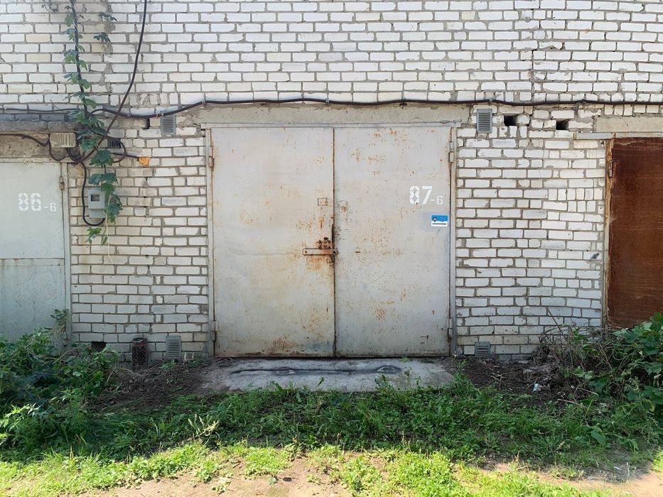 Продам гараж на северной салтовке