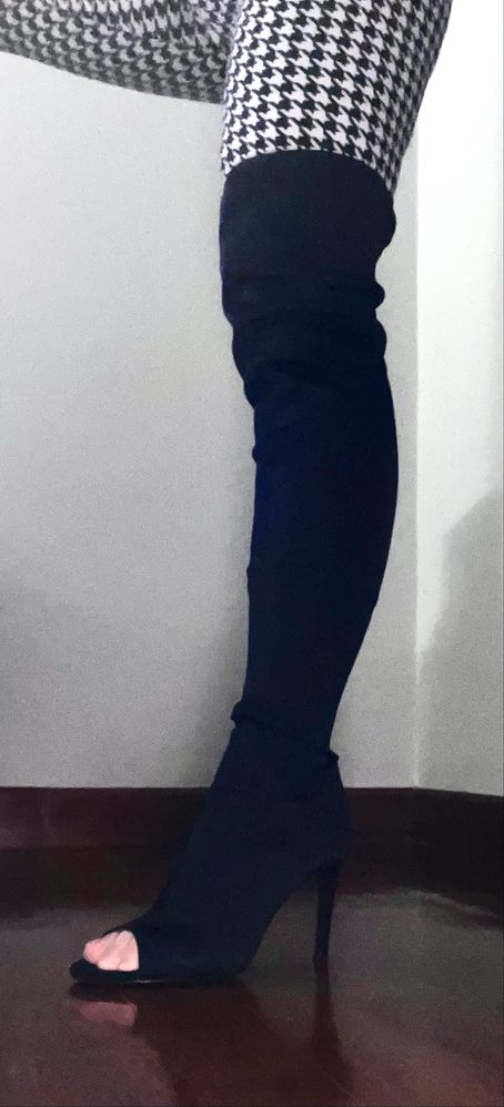 Botas cano extremamente alto