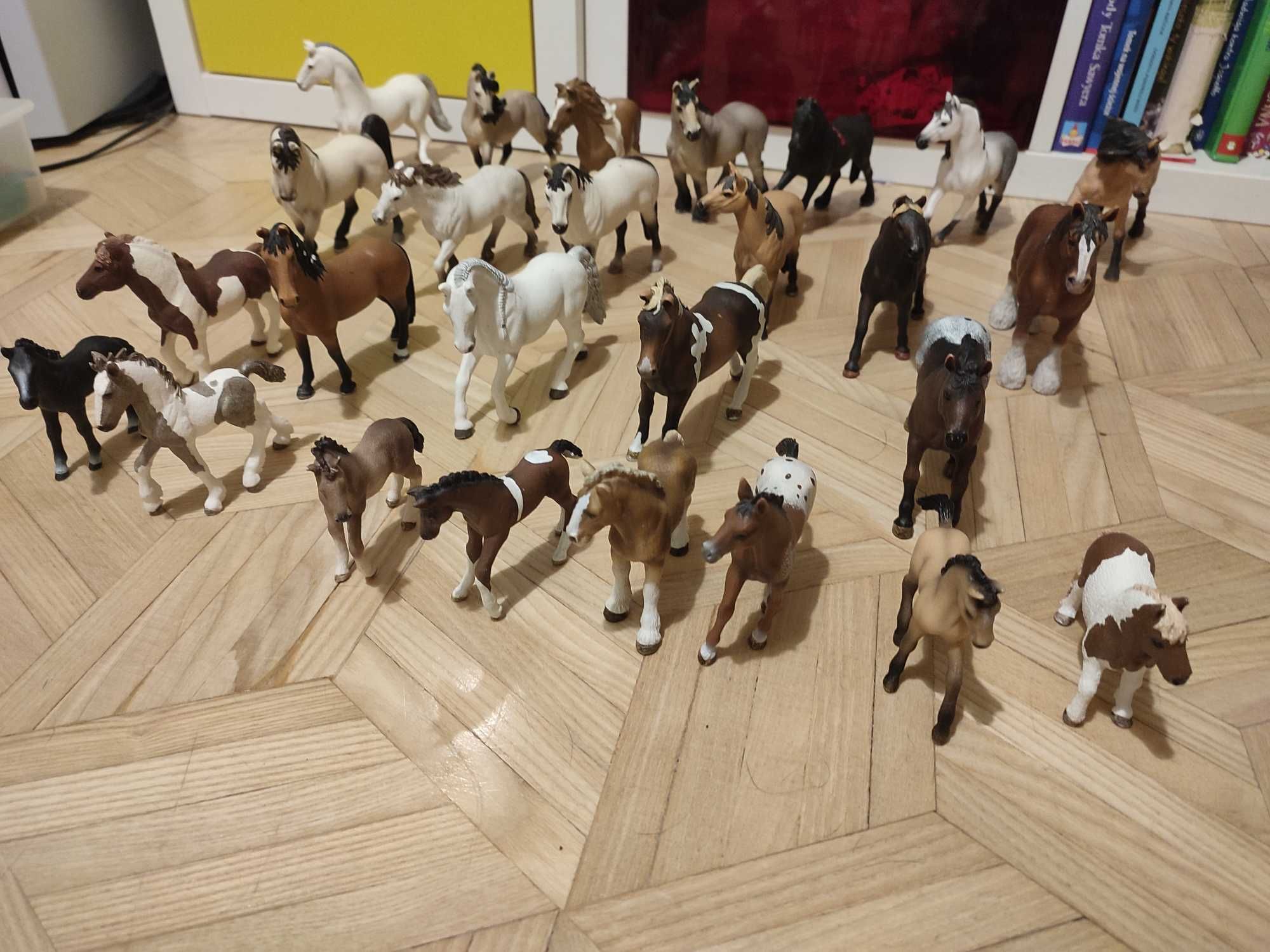 Sprzedam figurki koni Schleich