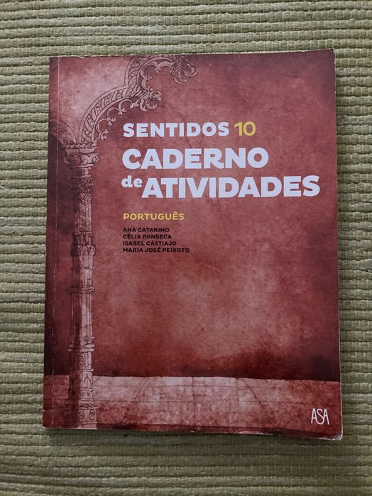 Livro e atividades Português - Sentidos 10 ano