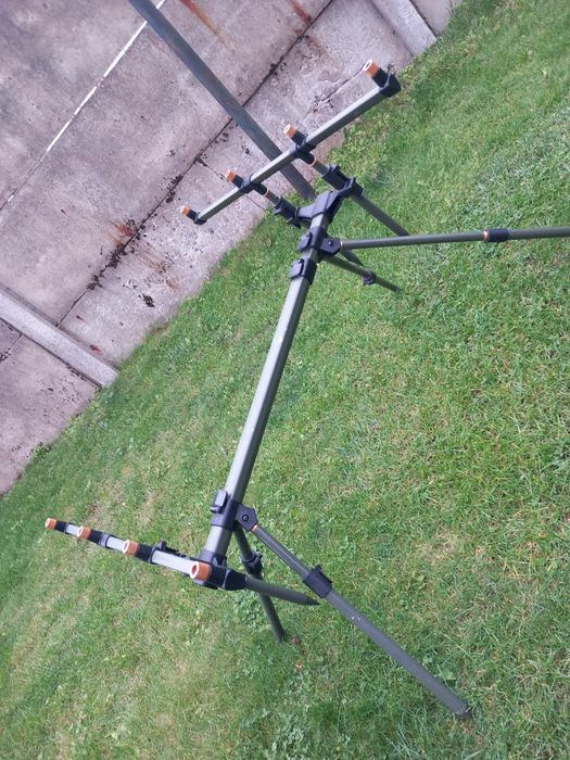 Rod pod stojak na wędki