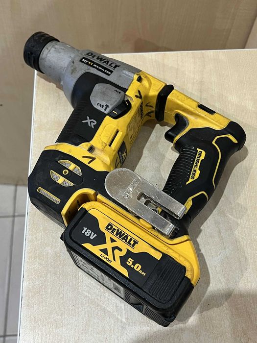 Młotowiertarka DeWalt DCH172 SDS Plus + bat 5Ah/Lombard Krzysiek