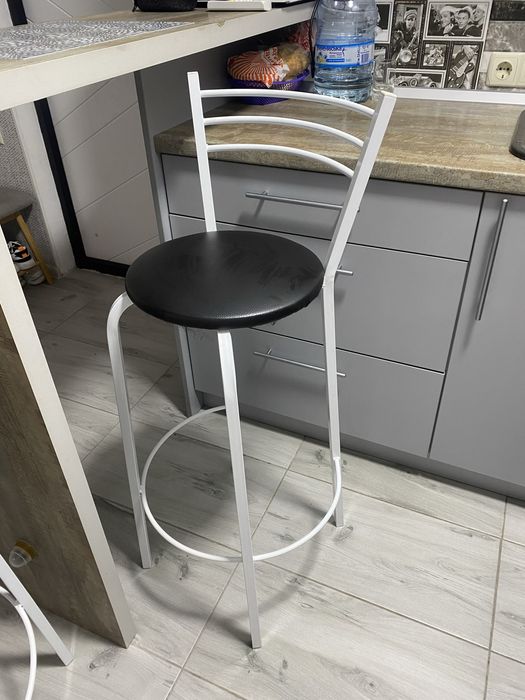 Барные стулья