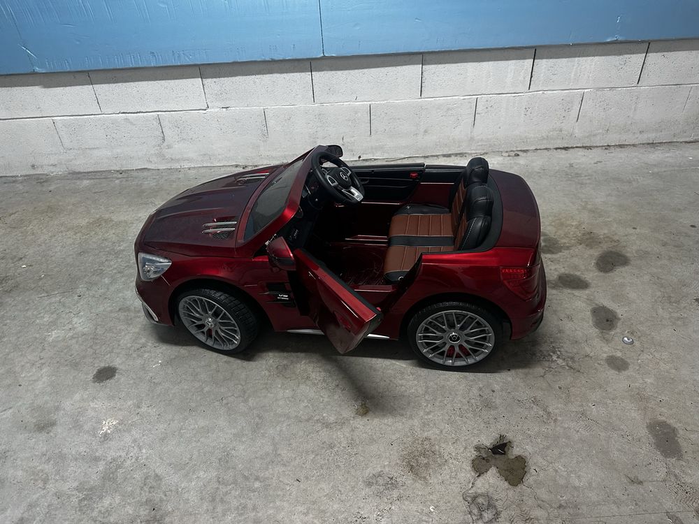 Carro elétrico criança