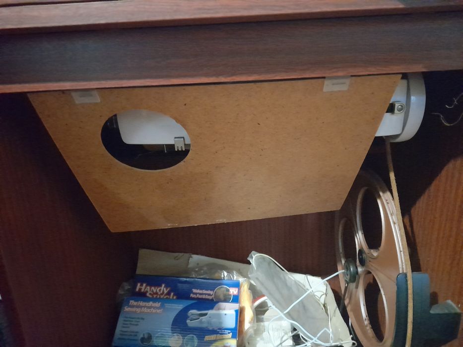 Швейна машинка бу чайка 142м