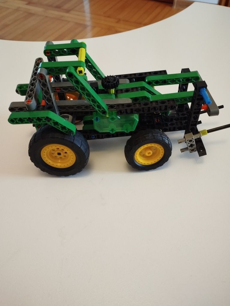 Traktor maszyny rolnicze