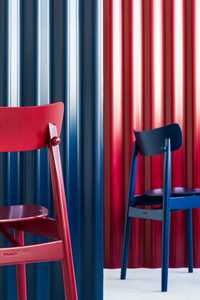 Krzesło NOPP - A Fameg tapicerowane welur niebieskie