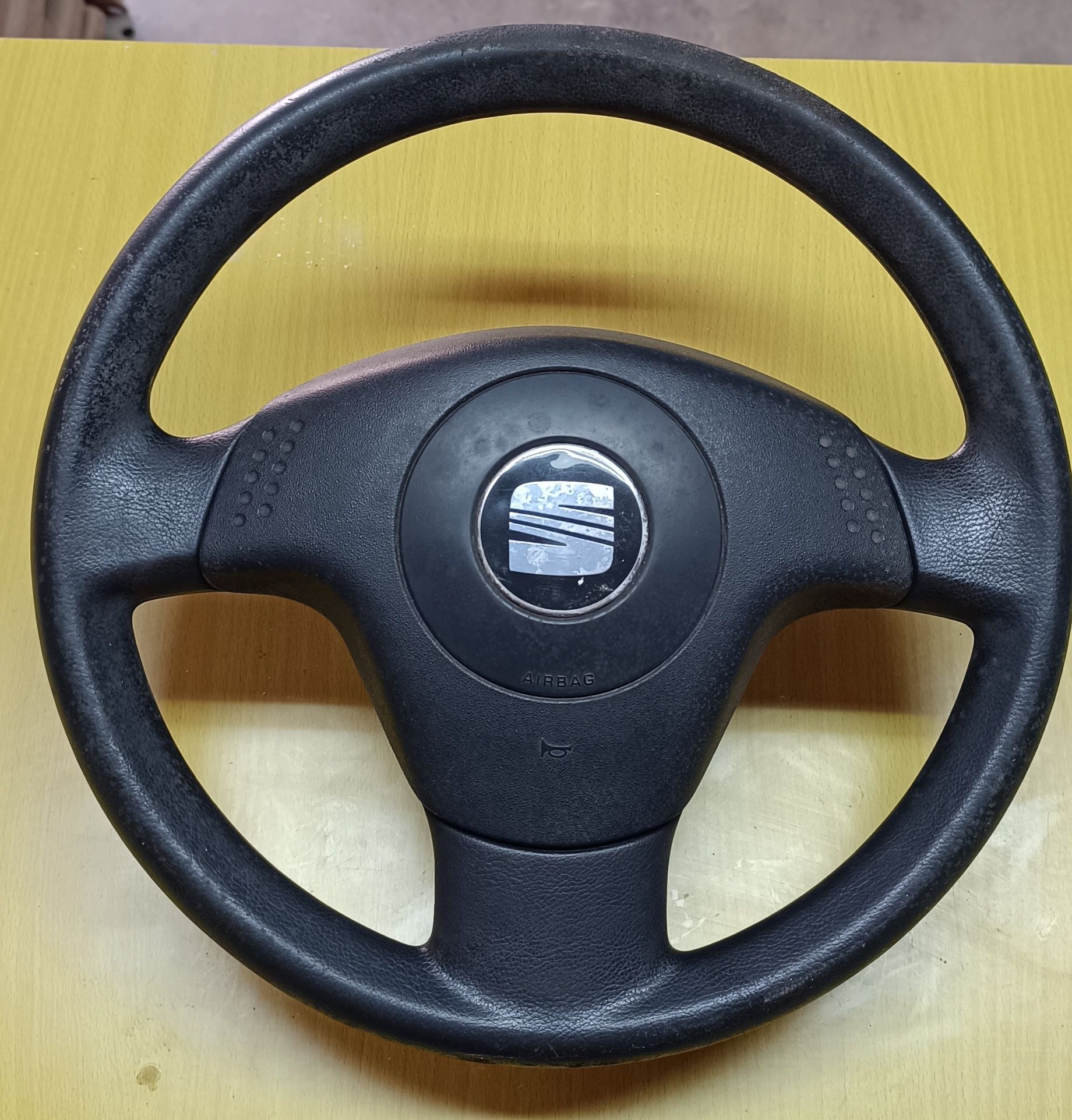 Volante SEAT Ibiza 6L