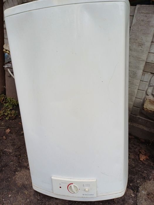 Продам Бойлер Electrolux EWH-75 SL