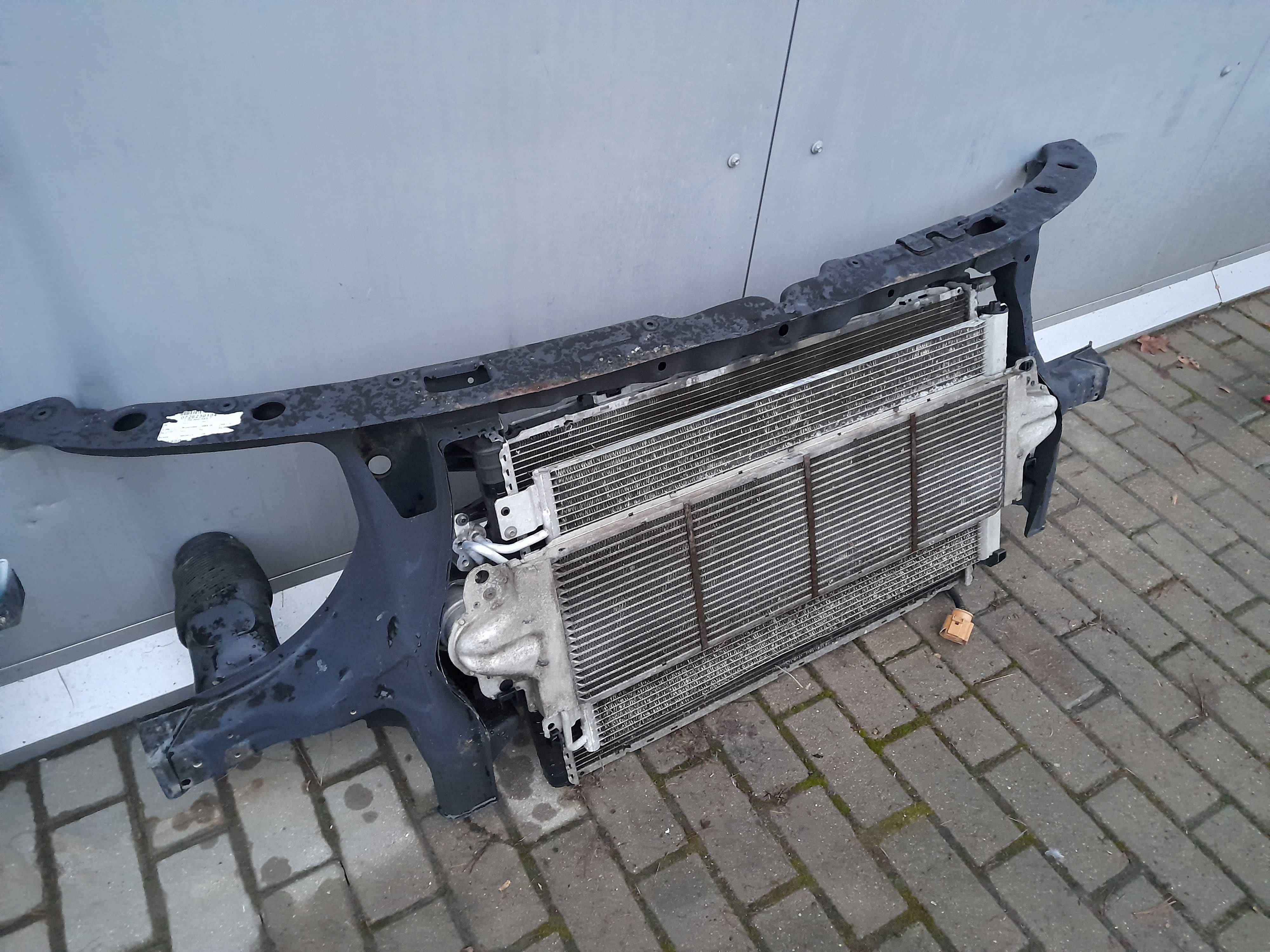 Chłodnica wzmocnienie czołowe 1.9 TDI VW Transporter T5