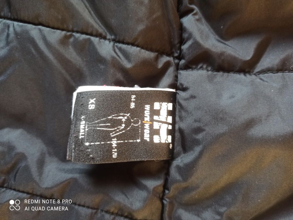Курточка Helly Hansen xs размер