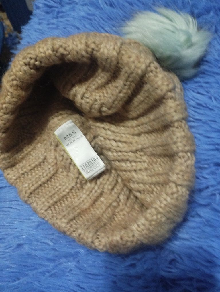 Шапка зимова жіноча